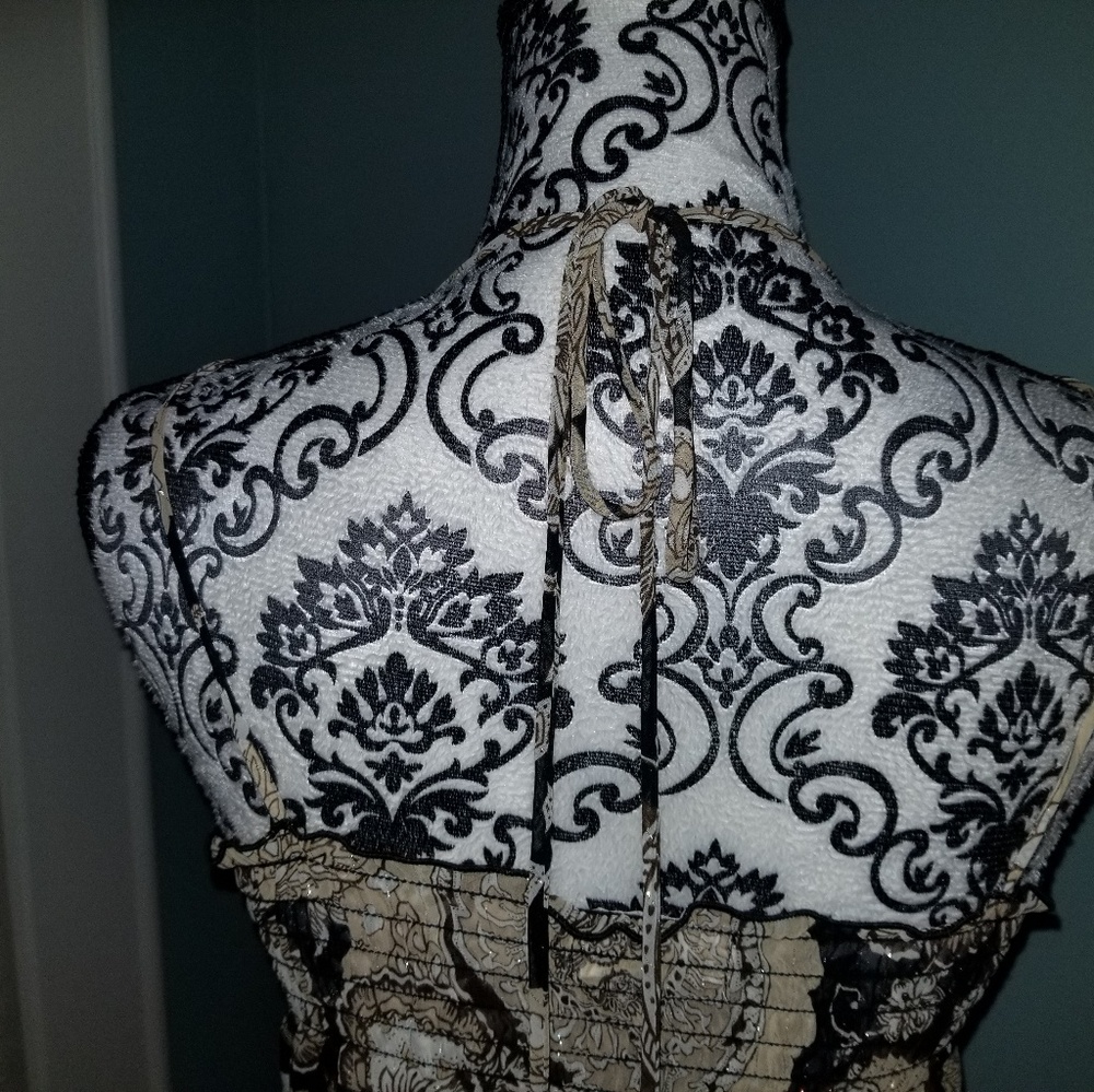 Sheer Tank - Picture 4 of 6